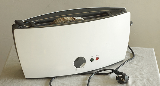 A photo or an electric toaster.