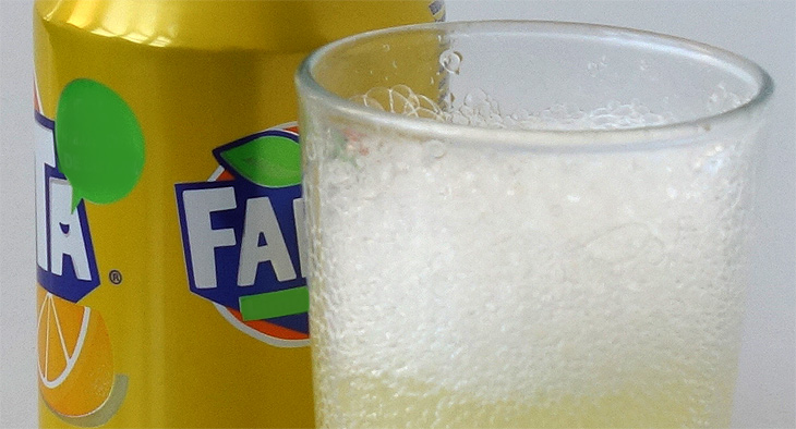A photo of a lemon soft drink.